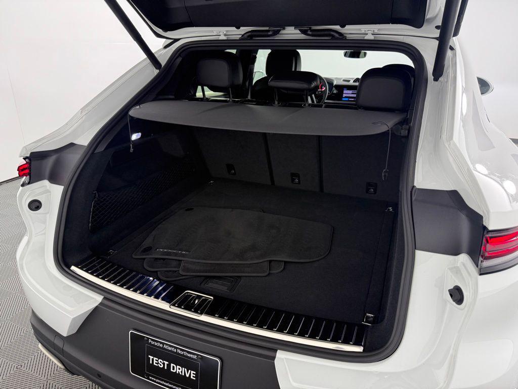 used 2025 Porsche Cayenne car, priced at $95,326