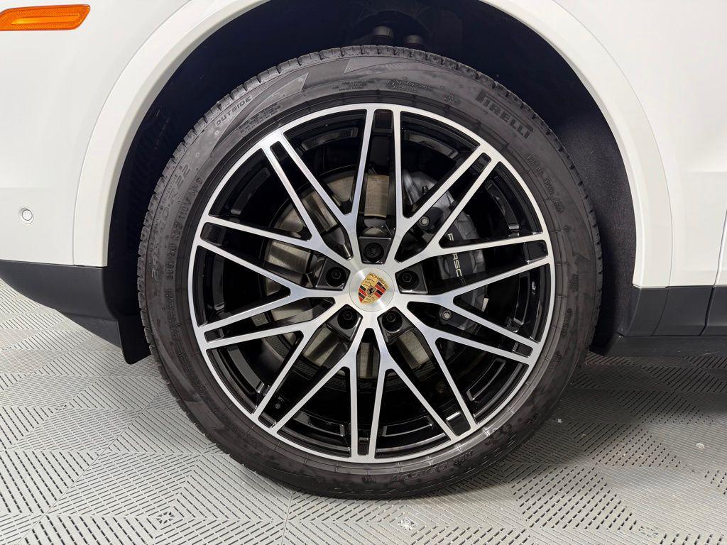 used 2025 Porsche Cayenne car, priced at $95,326