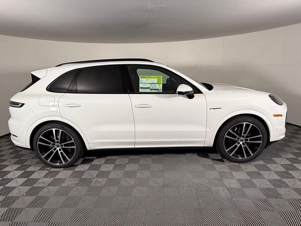 new 2025 Porsche Cayenne car, priced at $197,085