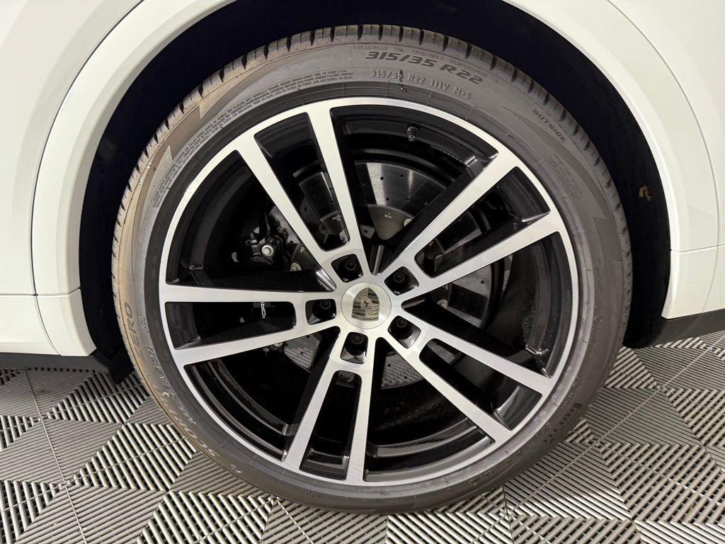 new 2025 Porsche Cayenne car, priced at $197,085