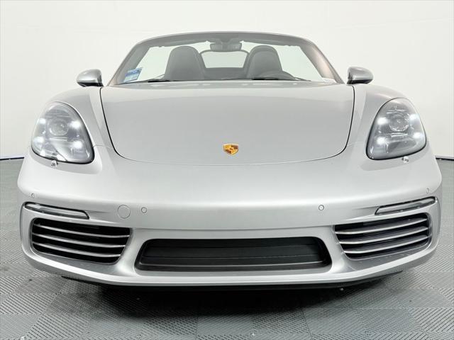 new 2024 Porsche 718 Boxster car