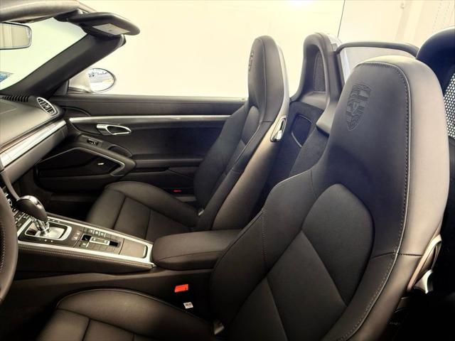 new 2024 Porsche 718 Boxster car