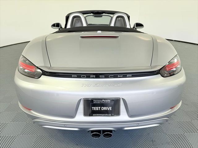 new 2024 Porsche 718 Boxster car