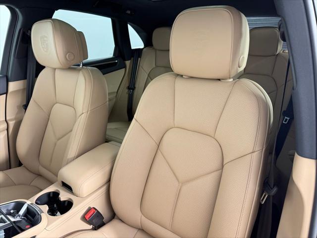 new 2025 Porsche Macan car