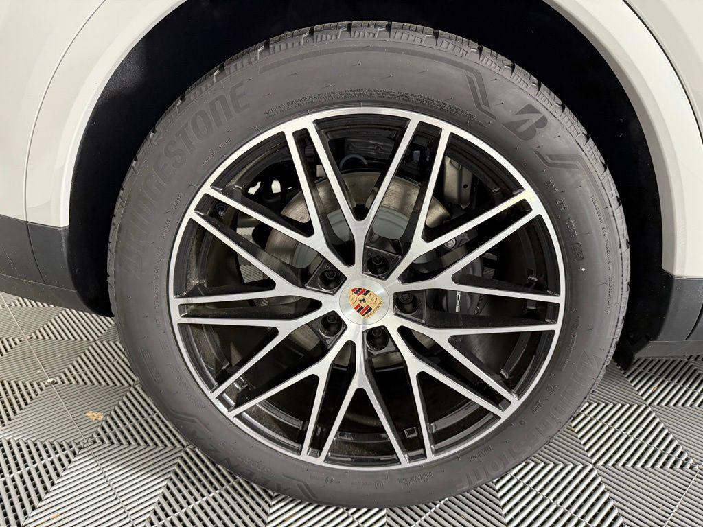 new 2026 Porsche Cayenne car, priced at $111,480