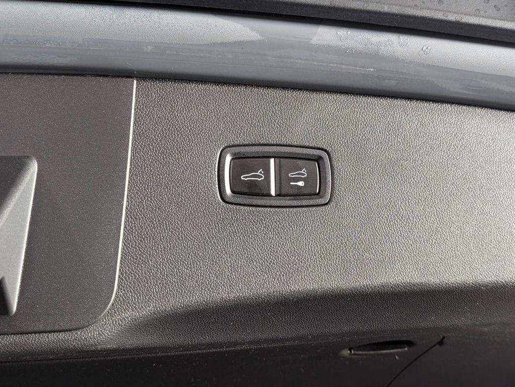 new 2026 Porsche Cayenne car, priced at $112,320