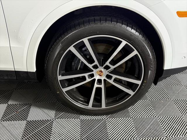 used 2025 Porsche Cayenne car, priced at $98,987