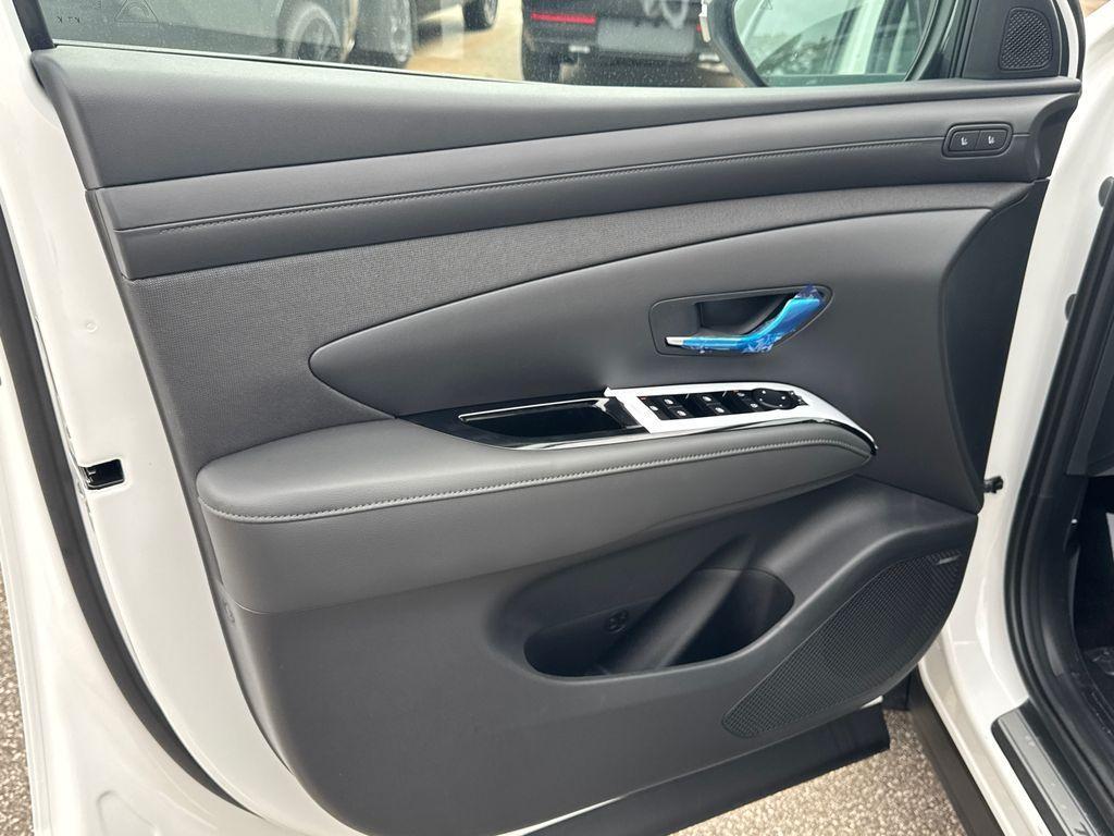 new 2025 Hyundai Tucson car, priced at $37,995
