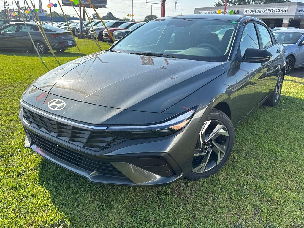 new 2025 Hyundai Elantra car, priced at $23,172