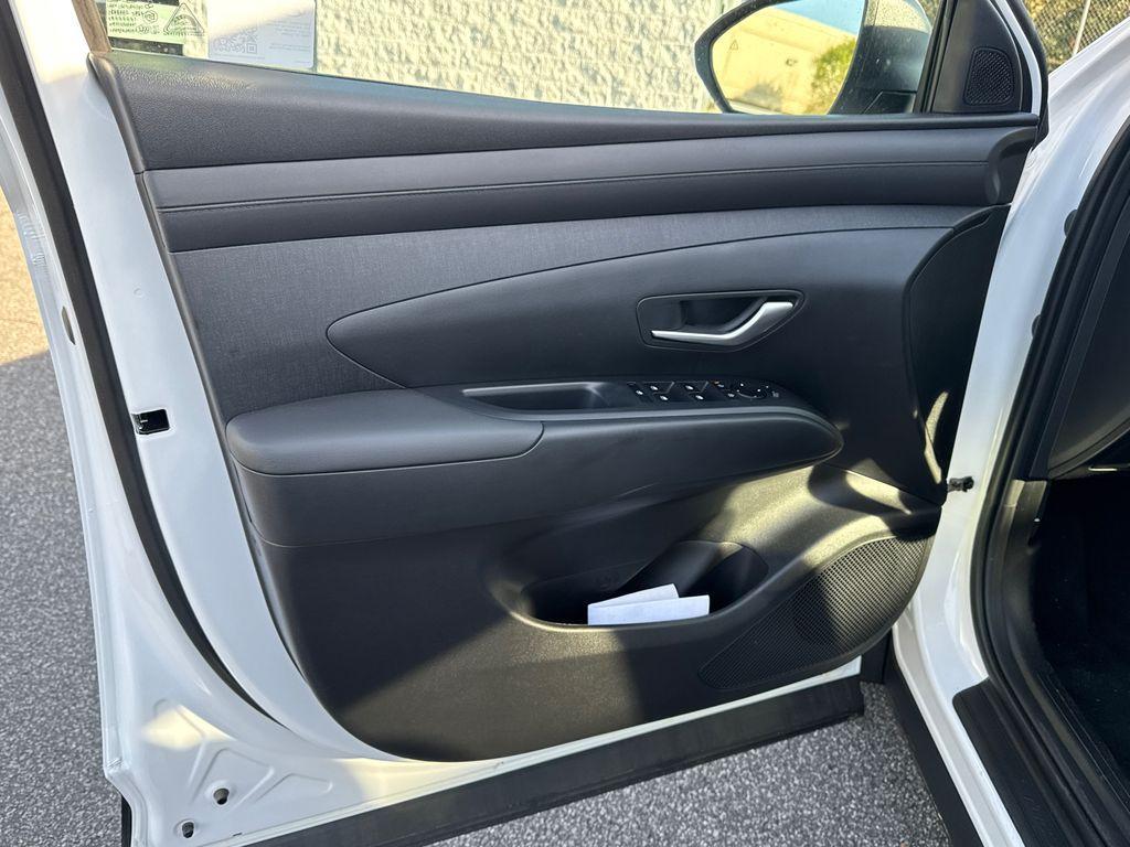 new 2025 Hyundai Tucson car, priced at $30,895