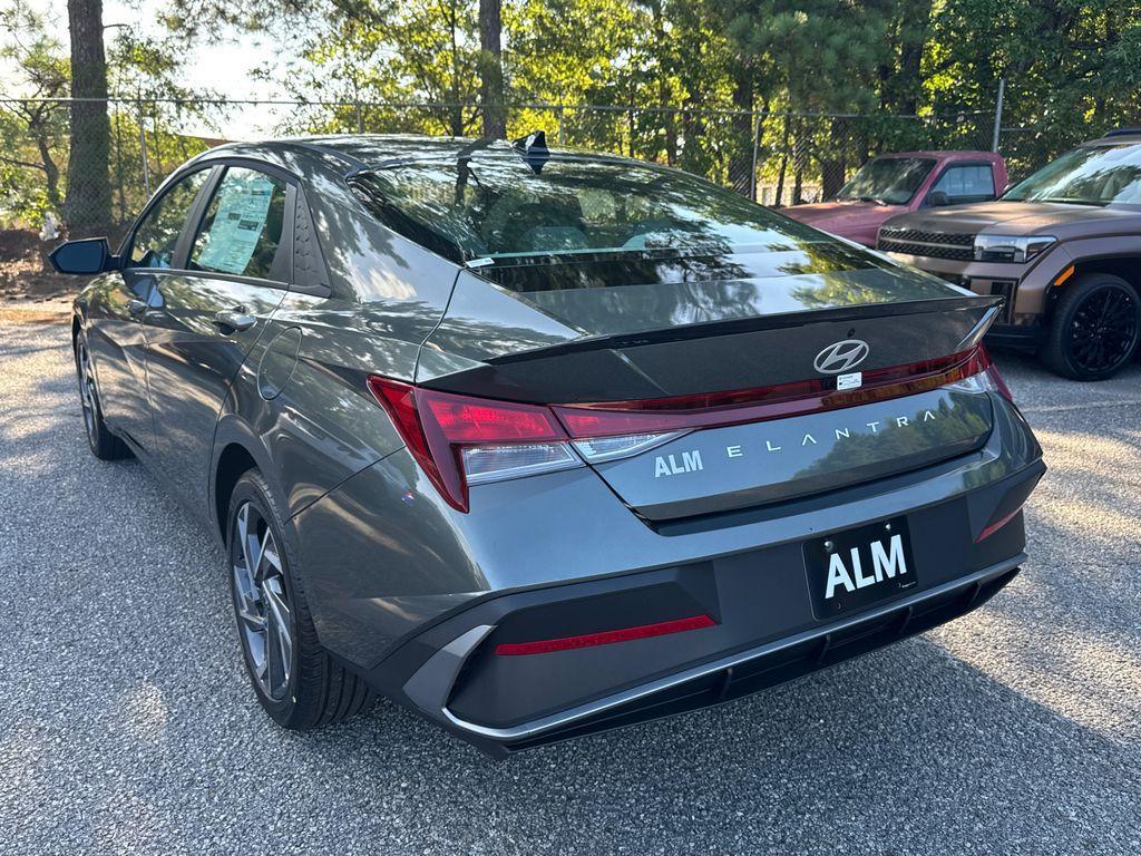 new 2025 Hyundai Elantra car, priced at $23,168