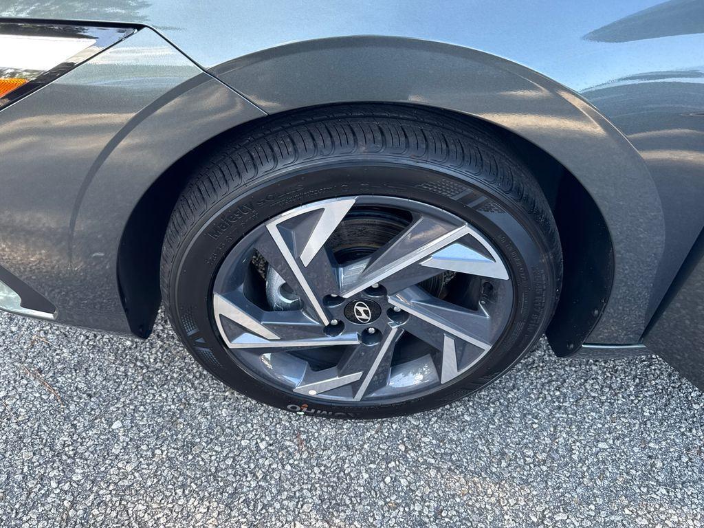 new 2025 Hyundai Elantra car, priced at $23,168