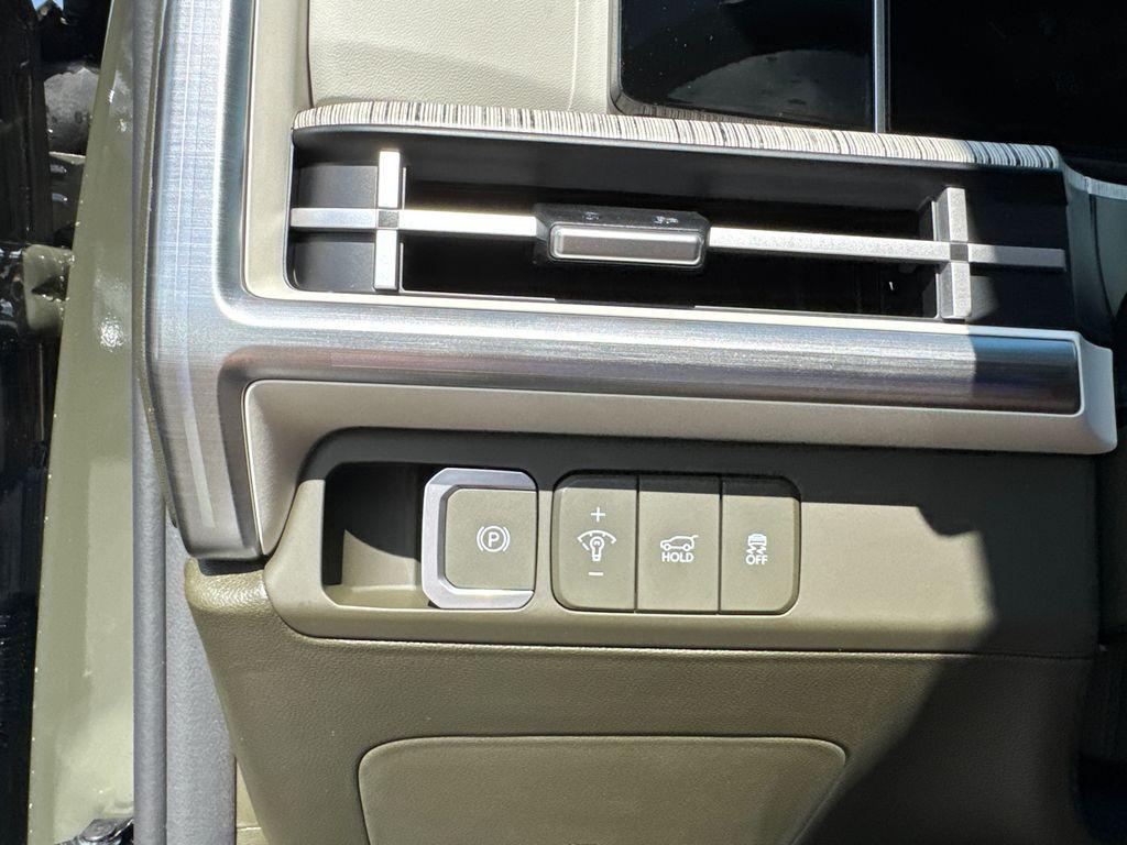 new 2025 Hyundai SANTA FE HEV car, priced at $47,211