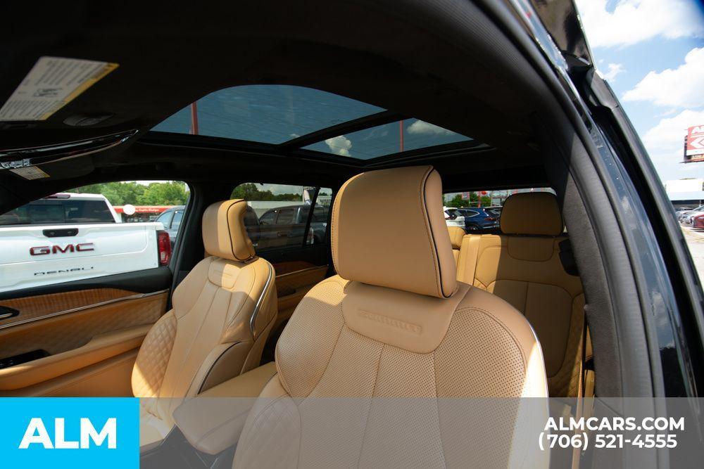 used 2022 Jeep Grand Cherokee car, priced at $38,970