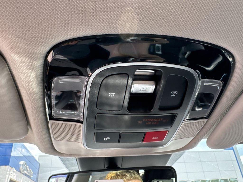 new 2025 Hyundai TUCSON Hybrid car, priced at $34,715