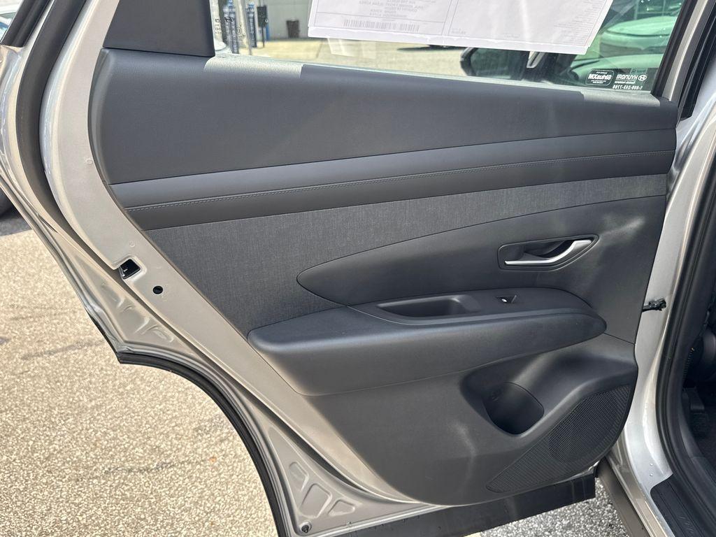 new 2025 Hyundai TUCSON Hybrid car, priced at $34,715