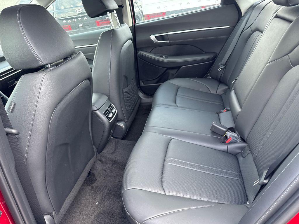 new 2025 Hyundai Sonata Hybrid car, priced at $34,996