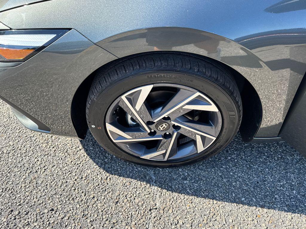 new 2025 Hyundai Elantra car, priced at $23,704