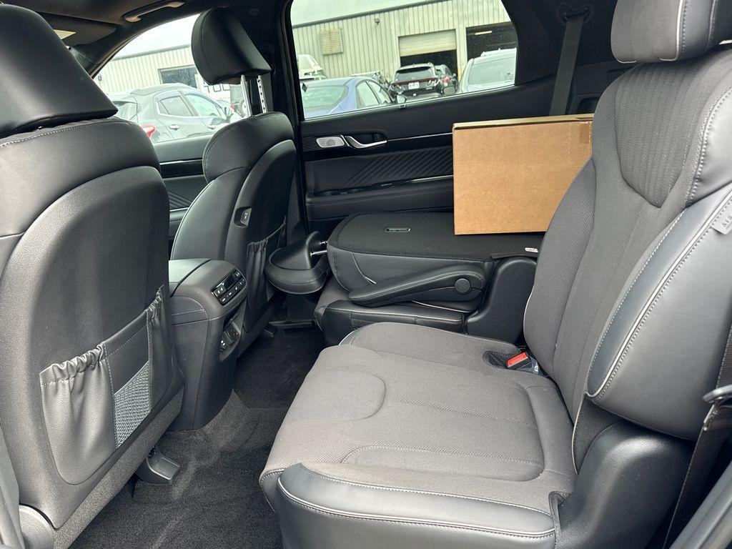 new 2025 Hyundai Palisade car, priced at $53,256