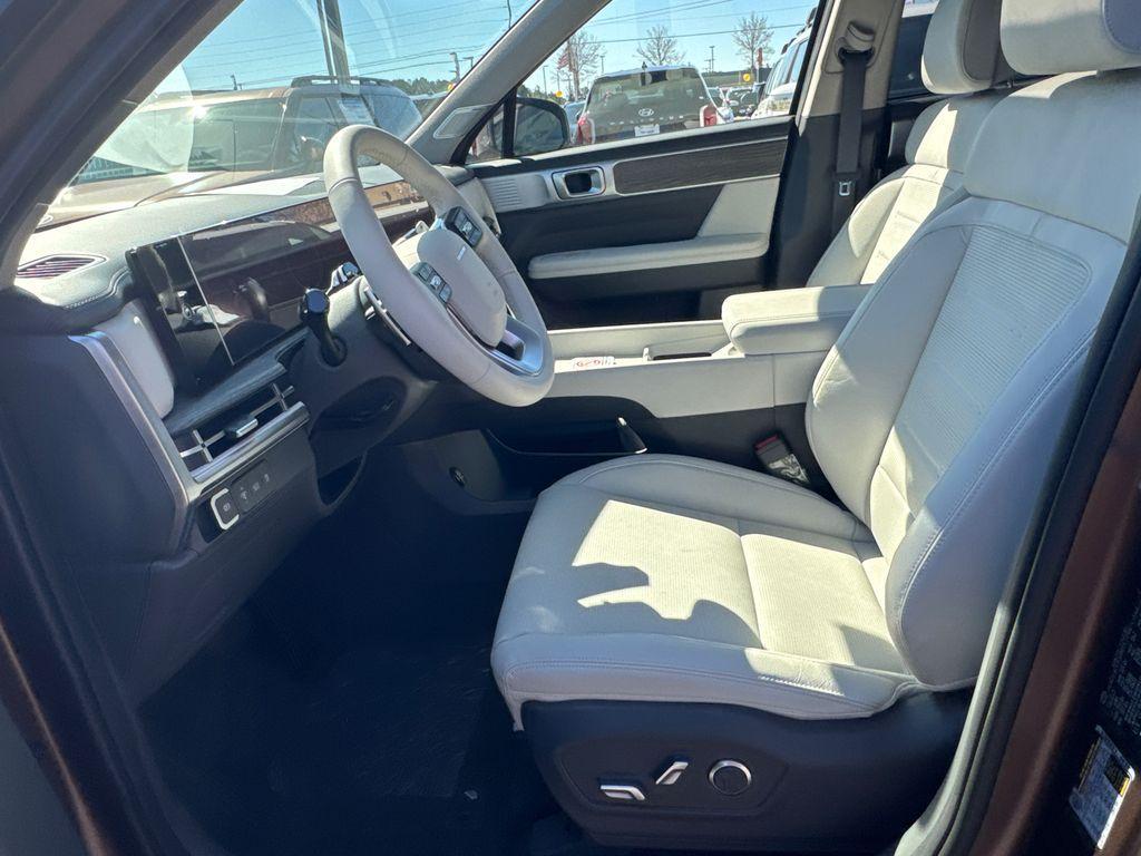 new 2025 Hyundai Santa Fe car, priced at $40,995