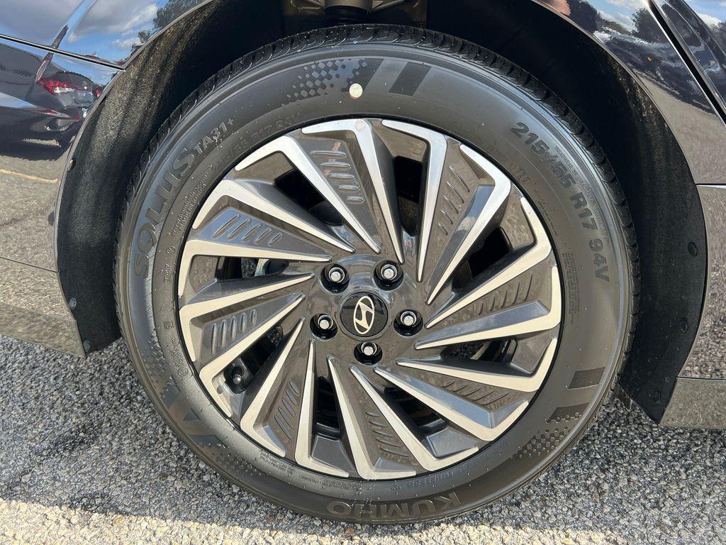 new 2025 Hyundai Sonata Hybrid car, priced at $34,495
