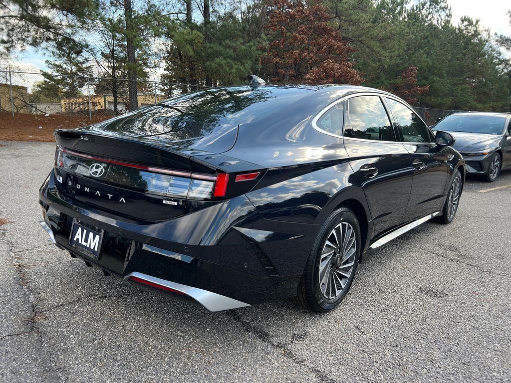 new 2025 Hyundai Sonata Hybrid car, priced at $34,495