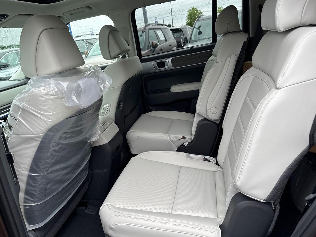 new 2025 Hyundai SANTA FE HEV car, priced at $45,995