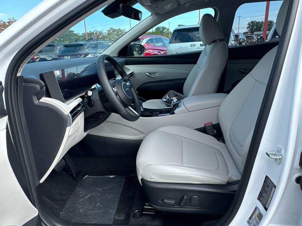 new 2025 Hyundai Tucson car, priced at $30,995