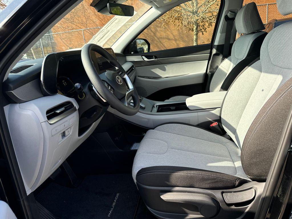 new 2025 Hyundai Palisade car, priced at $33,995
