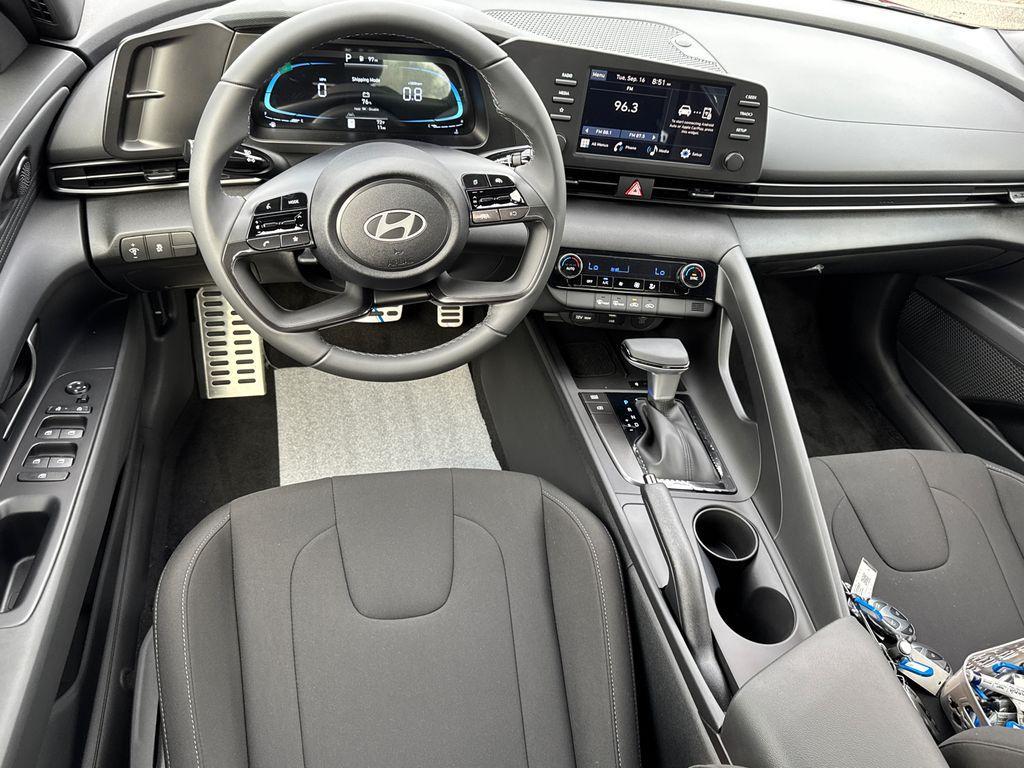 new 2025 Hyundai Elantra car, priced at $22,996