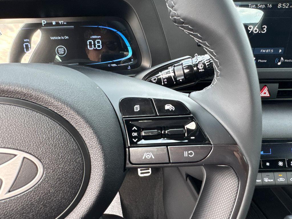 new 2025 Hyundai Elantra car, priced at $22,996