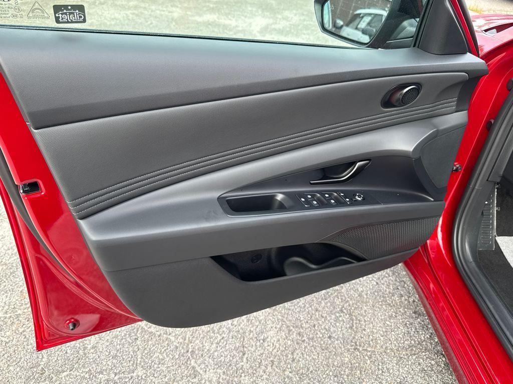 new 2025 Hyundai Elantra car, priced at $22,996