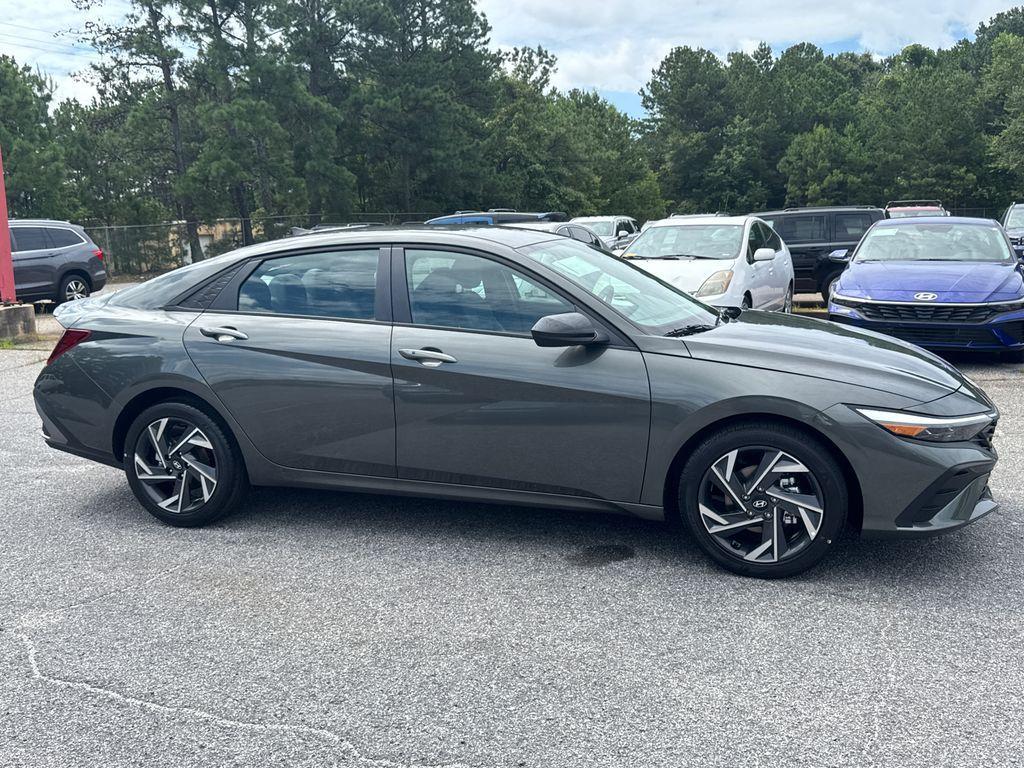 new 2025 Hyundai Elantra car, priced at $23,172