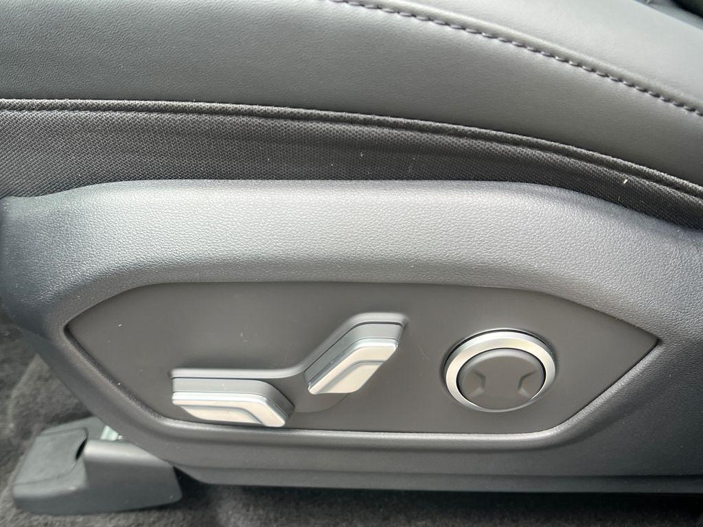 new 2025 Hyundai Santa Fe car, priced at $40,160