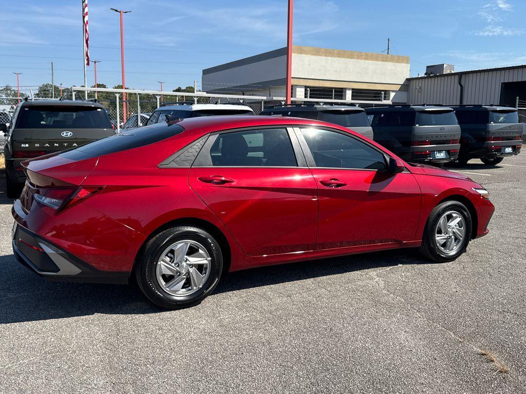 new 2025 Hyundai Elantra car, priced at $23,287