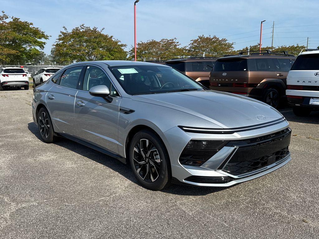 new 2025 Hyundai Sonata car, priced at $26,996