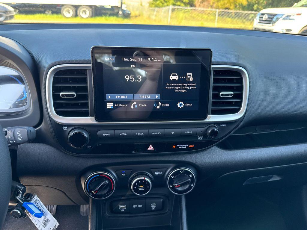new 2025 Hyundai Venue car, priced at $21,633