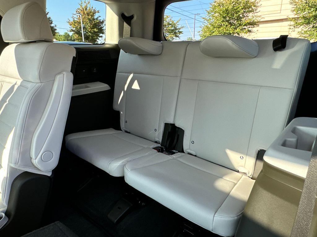 new 2025 Hyundai SANTA FE HEV car, priced at $43,996