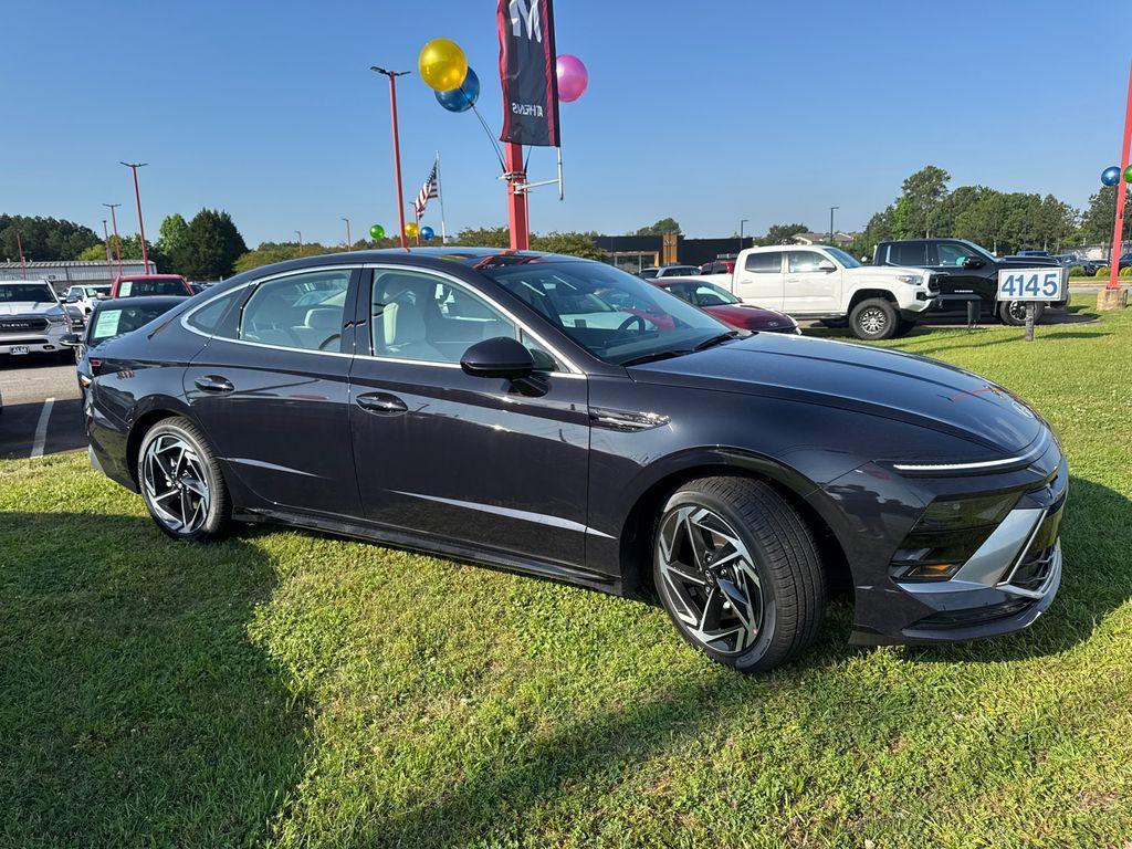 new 2025 Hyundai Sonata car, priced at $28,996