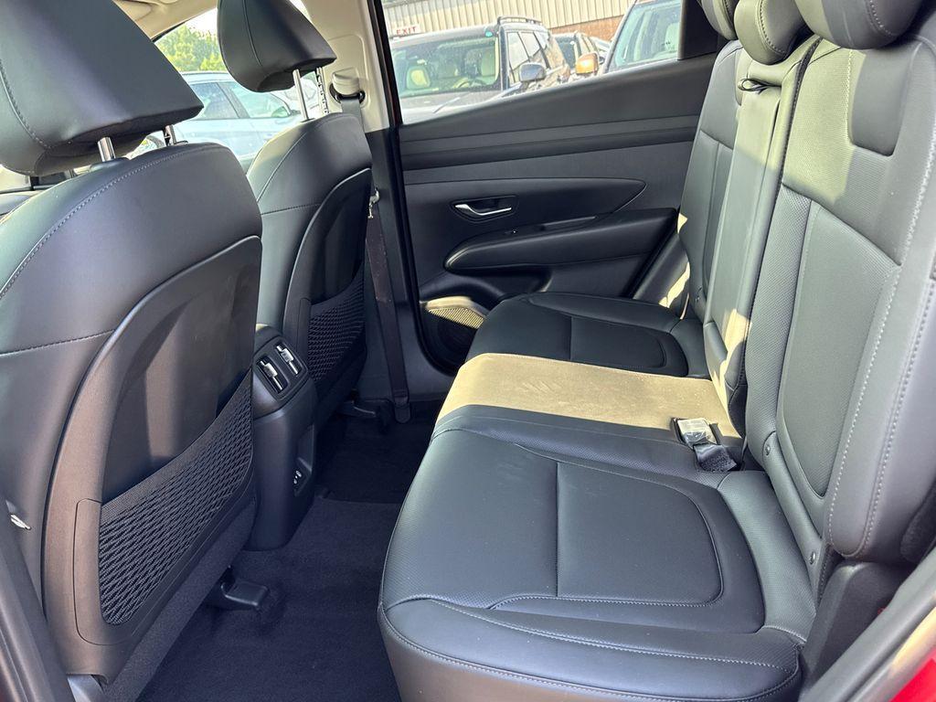 new 2025 Hyundai TUCSON Hybrid car, priced at $33,996