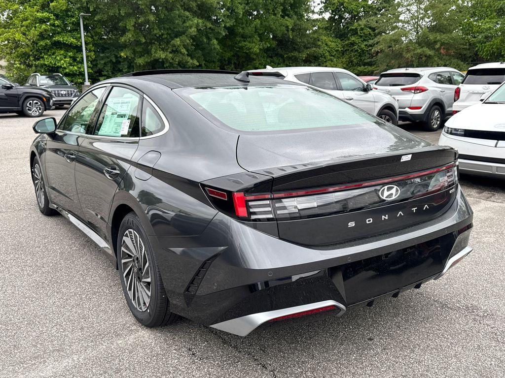 new 2025 Hyundai Sonata Hybrid car, priced at $34,996