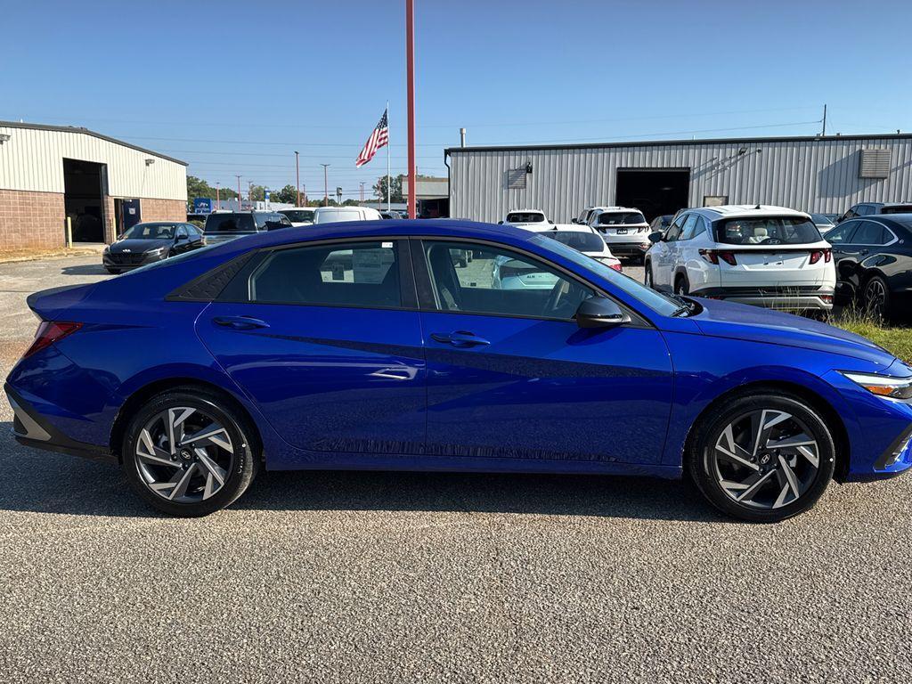 new 2025 Hyundai Elantra car, priced at $23,168