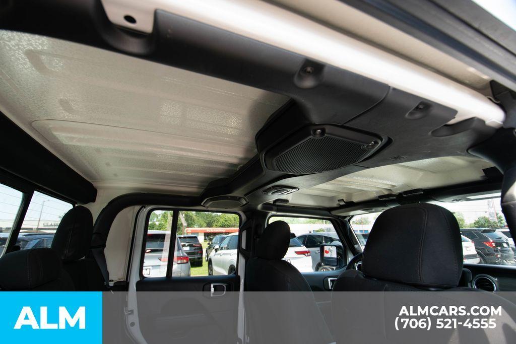 used 2023 Jeep Gladiator car, priced at $27,420