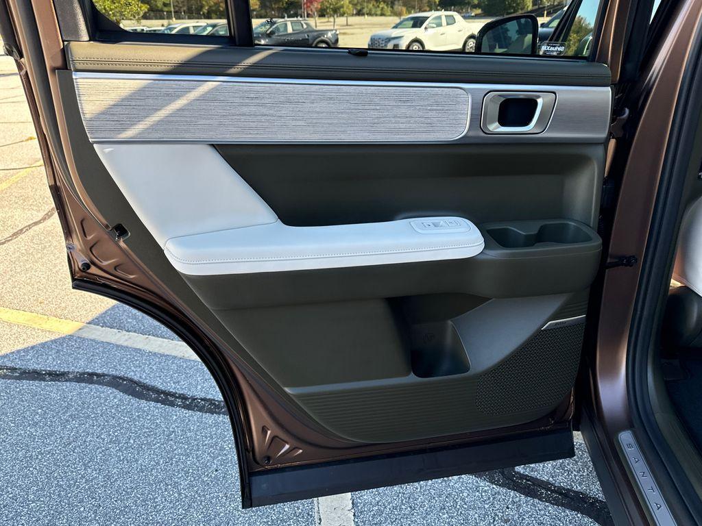 new 2025 Hyundai SANTA FE HEV car, priced at $44,996