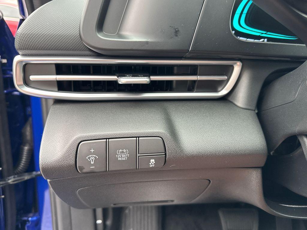 new 2025 Hyundai ELANTRA HEV car, priced at $23,995