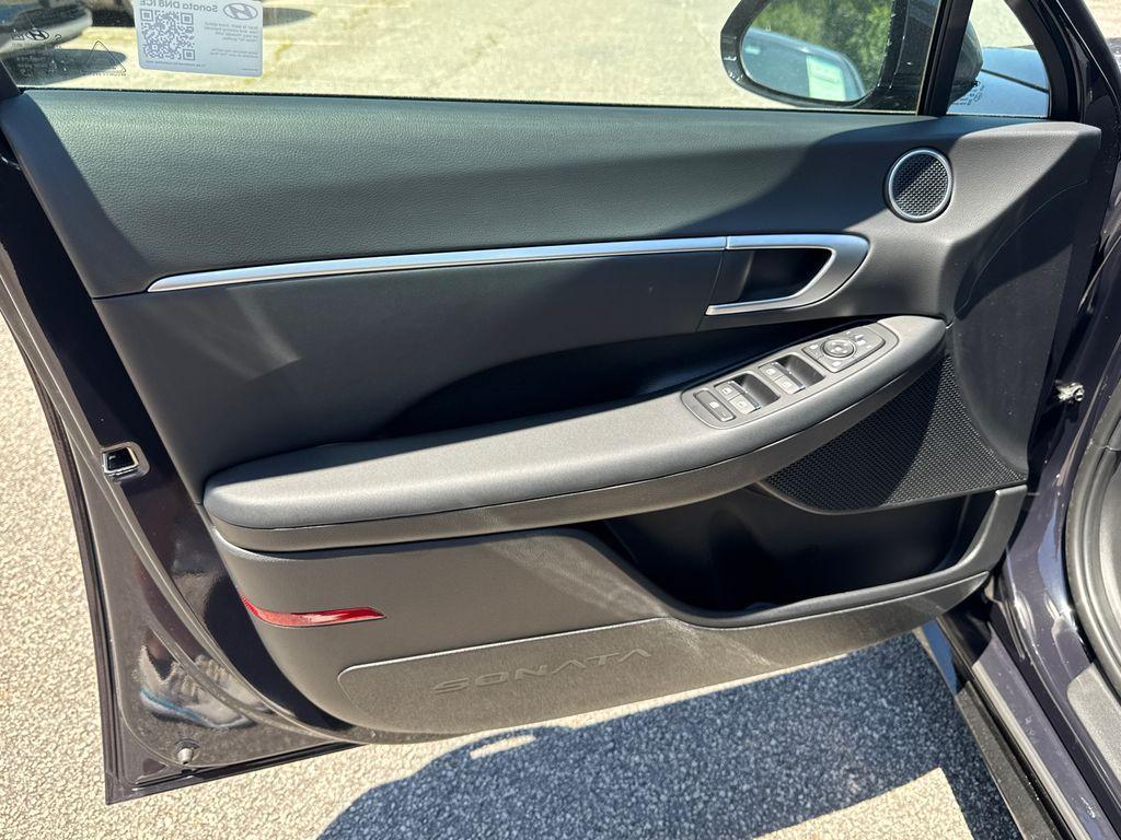 new 2025 Hyundai Sonata car, priced at $28,996