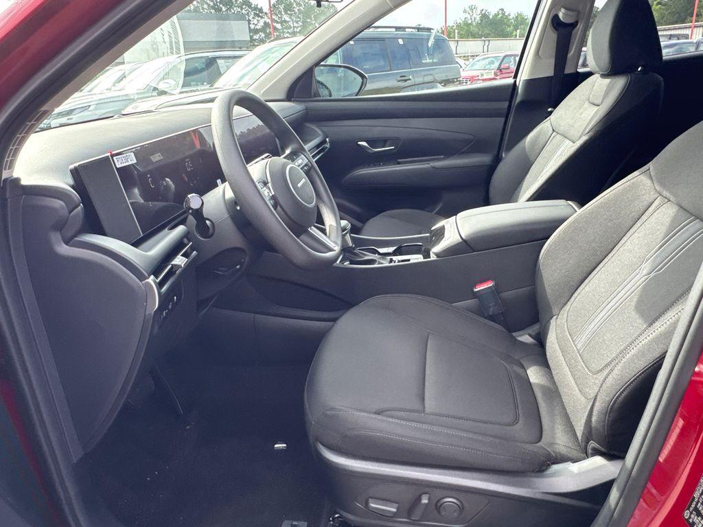new 2025 Hyundai Tucson car, priced at $30,806