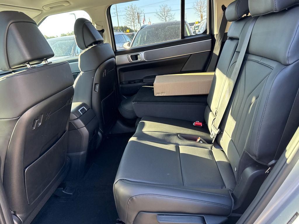 new 2025 Hyundai Santa Fe car, priced at $37,900