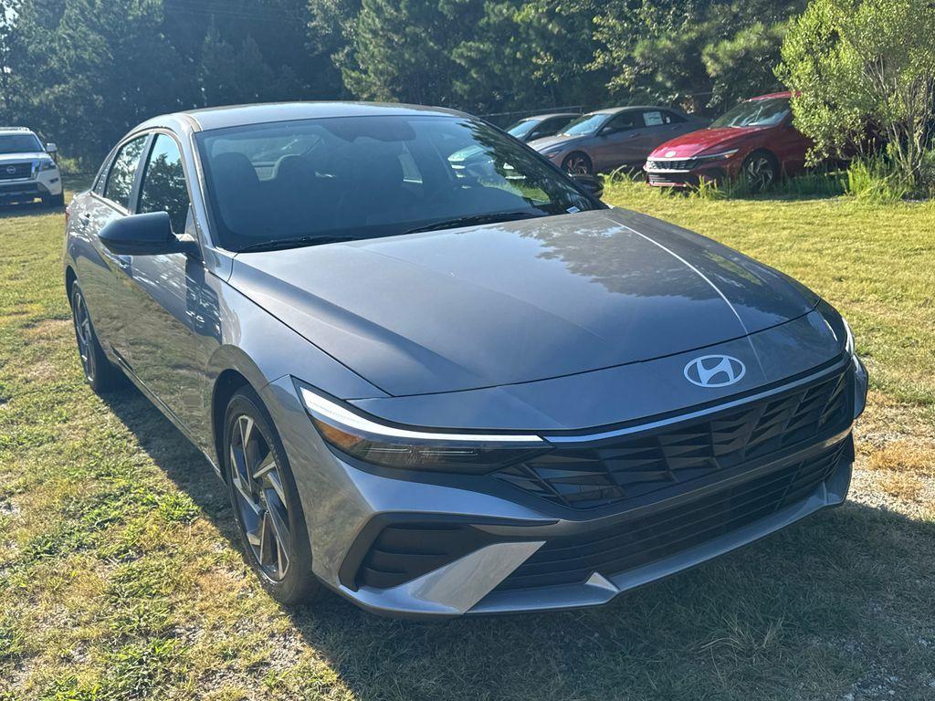 new 2025 Hyundai Elantra car, priced at $23,704