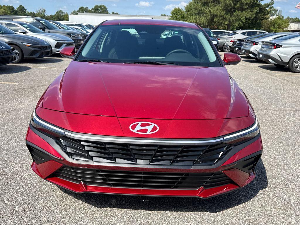 new 2025 Hyundai Elantra car, priced at $23,333